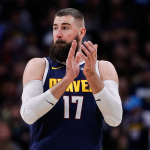 denver-nuggets-jonas-valanciunasi-kadrodan-cikardi-m9fk.jpg