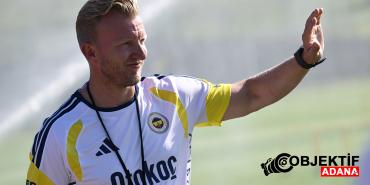 dirk-kuyt-fenerbahcede-beklentilerin-cok-yuksek-oldugunun-farkindayim-odax.jpg