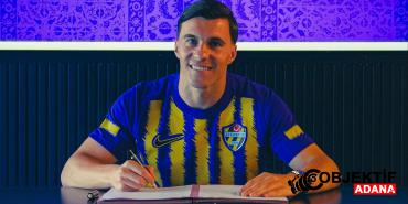 eyupspor-polonyali-futbolcu-konrad-michalaki-transfer-etti-3jug.jpg