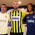 fenerbahce-yeni-transferleri-icin-imza-toreni-duzenledi-2puz.jpg