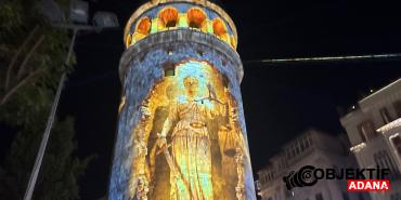 galata-kulesinde-15-temmuza-ozel-mapping-gosterisi-szax.jpg