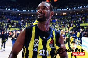 galatasaray-eski-fenerbahceli-dyshawn-pierrei-kadrosuna-katti-qflm.jpg