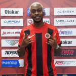 genclerbirligi-henry-onyekuru-ile-yollarini-ayirdi-l83w.jpg