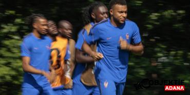 paraguay-senatorunun-fransiz-futbolcu-kylian-mbappeye-yonelik-irkci-paylasimlari-nedeniyle-ozur-dile.jpeg