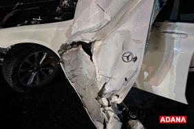 sivasta-traktore-carpan-mercedes-hurda-yiginina-dondu-wsxz.jpg