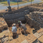 2-bin-700-yillik-parion-antik-kentinde-kazi-calismalari-basladi-vn5u.jpg