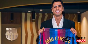 barcelona-joao-canceloyu-yeniden-kadrosuna-katti-35se.jpg