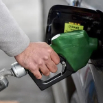 benzine-bir-zam-daha-u4ox.jpg