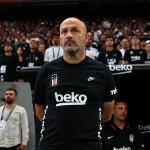 besiktasta-vincenzo-italiano-gercegi-65-pas-yaptiriyor-6-saniyede-topu-geri-kazaniyor-csoz.jpg