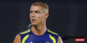 cristiano-ronaldo-imaj-degistirdi-ve-saclarini-boyatti-tkvc.jpg