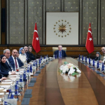 cumhurbaskani-erdogan-sehit-ailelerini-kabul-etti-iz2h.jpg