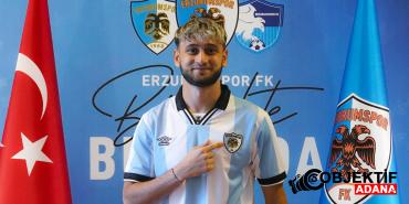 erzurumspor-fk-azerbaycanli-milli-golcu-nariman-akhundzadayi-transfer-etti-4e3n.jpg