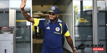 fenerbahcede-fred-donemi-sona-eriyor-yeni-takimi-belli-oluyor-r7mp.jpg