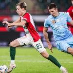 galatasaray-aleksey-batrakovla-anlasti-lokomotiv-moskovaya-25-milyon-euro-odenecek-zyjp.jpg