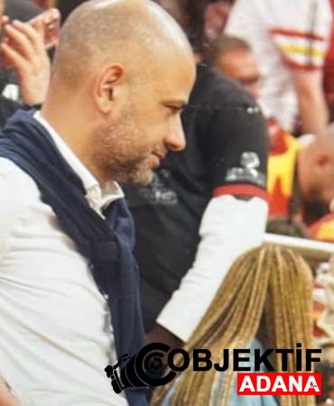 galatasaray-fenerbahce-derbisini-izleyen-andrea-berta-victor-osimheni-istedi-7xr7.jpg
