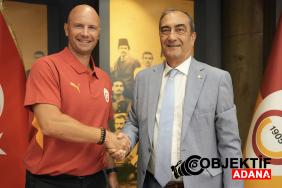 galatasarayin-yeni-basantrenoru-frederic-dusart-oldu-cq18.jpg