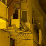 gece-vakti-kabusu-yasadilar-balkon-bir-anda-coktu-bina-tahliye-edildi-epel.jpg