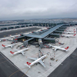 istanbul-havalimaninda-gunluk-yolcu-rekoru-lpln.jpg