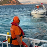 marmara-denizinde-panik-anlari-arizalanan-tekne-kurtarildi-wrsv.jpg