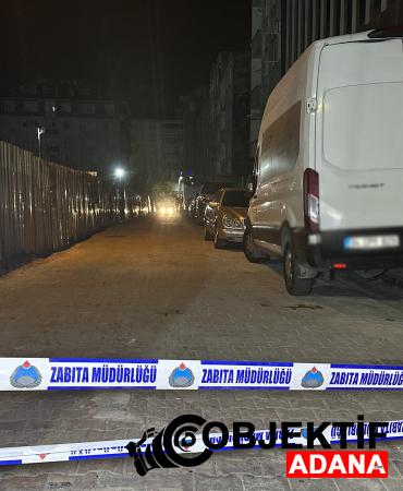 sultangazide-gece-yarisi-panik-meydana-gelen-toprak-kaymasi-nedeniyle-trafik-durdu-xzc0.jpg