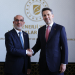 turkiye-irak-arasinda-yeni-petrol-anlasmasi-gunluk-750-bin-varil-tasinacak-not2.jpg
