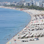 69-milyonluk-rus-akini-antalya-turizmde-acik-ara-onde-e7ti.jpg
