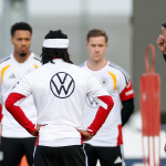 a-milli-takim-da-muzdaripti-jurgen-klopp-kamp-otelinde-sac-tirasini-yasakladi-xiib.jpg