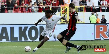 alanyaspor-zorlu-corum-fk-deplasmaninda-uc-puana-uzandi-0kz7.jpg