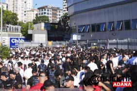 besiktas-taraftari-kadikoye-ulasti-oh44.jpg