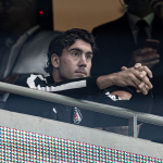 dusan-vlahovic-3-0lik-maci-tribunden-izledi-dujo.jpg