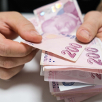 emekli-ve-memur-maaslarinda-yeni-hesap-ocak-2027-zammi-icin-oran-degisti-iste-yeni-maas-tablosu-rs4n.jpeg