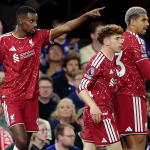 fenerbahcenin-rakibi-liverpool-premier-ligde-siftah-yapti-lbhv.jpg