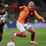 galatasarayda-baris-alper-yilmaz-sinifta-kaldi-xrol.jpg