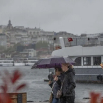 istanbul-valiliginden-saganak-uyarisi-persembeye-kadar-surecek-kl08.jpg
