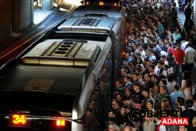 istanbulun-cilesi-metrobus-balik-istifi-yolculuk-biter-mi-nrjp.jpg