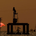 venezuela-petrolunde-abd-donemi-100-yillik-hamle-huea.jpg