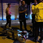Adana039da-otomobille-carpisan-elektrikli-motosikletteki-2-kisi-yaralandi.jpg