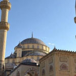 Adananin-Tarihi-Mirasi-Ramazanoglu-Camii.jpg