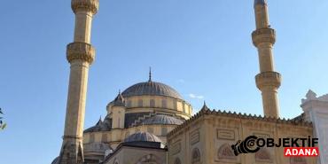 Adananin-Tarihi-Mirasi-Ramazanoglu-Camii.jpg