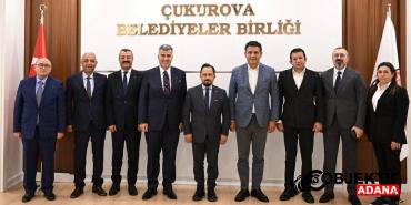 Yarbasi-Belediye-Baskani-Aksoy-Adanada-Toplantiya-Katildi.jpg