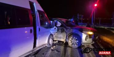 adiyamanda-otomobil-ile-minibus-carpisti-12-yarali-lpez.jpg