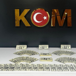 bodrumda-46-bin-sahte-abd-dolari-ele-gecirildi-p9lv.jpg