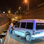 bursada-otomobile-carpan-motosikletli-yaralandi-1q9o.jpg