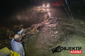 bursada-tasan-dere-sebebiyle-yol-ulasima-kapandi-wqzl.jpg