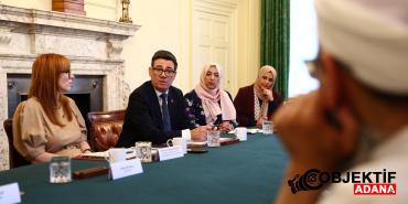 downing-streette-musluman-zirvesi-6n8q.jpg
