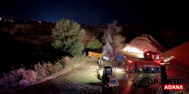 edirnede-park-halindeki-3-kamyon-yandi-xxlh.jpg