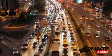 istanbulda-trafik-durma-noktasina-geldi-yogunluk-yuzde-70i-asti-6o77.jpg