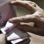 iste-emeklinin-35-yillik-karnesi-maas-artsa-da-alim-gucu-eridi-ncbe.jpg