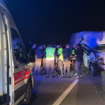 kutahyada-zincirleme-trafik-kazasi-cok-sayida-yarali-var-4pcw.jpg