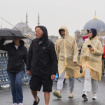 meteorolojiden-28-il-icin-uyari-gok-gurultulu-saganak-ve-firtina-bekleniyor-fzna.jpg